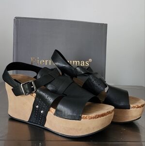 ** SALE** Pierre Dumas NIb Ladies Wedged Sandals